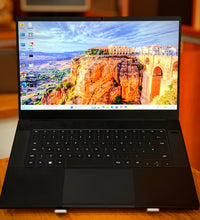 Razer Blade 15 Advanced Model – Tiger Lake – 11th Gen Core i7  11800H @ 2.30 GHz Octa-Core Processor 32GB 512 GB SSD 8-GB NVIDIA GeForce RTX3080 DDR6 GC 15.6″ Quad HD IPS 165Hz Display
