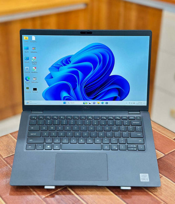 Dell Latitude 7410, Core i5, 10th Gen, Elegant Black Carbon Fiber Design