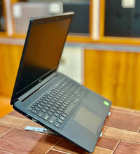 Dell Latitude 3500, Core i7, 8th Gen, 15.6' Dispaly