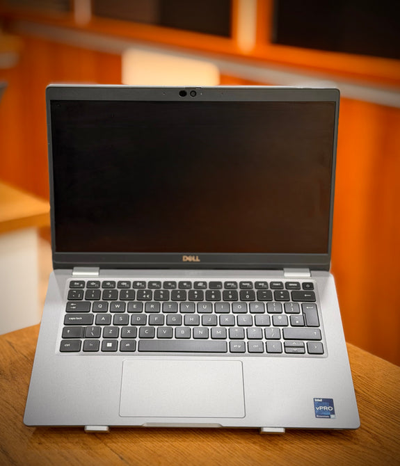 Dell Latitude 5320 Core i5 11th Gen – 8GB/256GB & 16GB/512GB SSD, FHD, Slim & Lightweight Professional Laptop, Brand New Condition