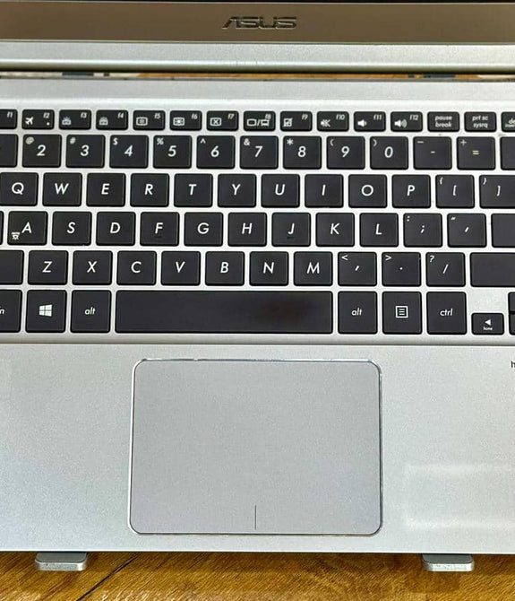 ASUS ZENBOOK ULTRA SLIM & Stylish i7, 7th Gen, 8/256, Like New