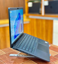 Dell Latitude 7410, Core i5, 10th Gen, Elegant Black Carbon Fiber Design