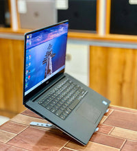 Dell XPS 9560 HQ Processor, 4 Gb Graphics Card, Touch, FHD, i7/ 7th Gen Professional Laptop