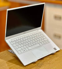 Dell XPS 7390 Core i5, 10th Gen, Elegant White Color, Beautiful Machine