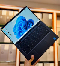Dell Latitude 7420,x360, 2 in 1, Core i7, 11th Gen, Touch,  16/256, Carbon Fiber Design